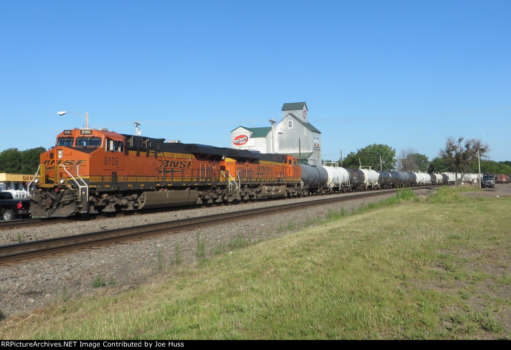 BNSF 8105 East